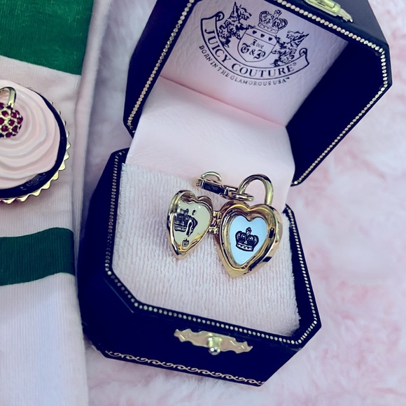 JUICY COUTURE HEART PADLOCK CHARM- RARE🔓🩷✨Gold - Picture 9 of 11